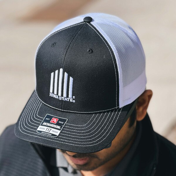 Richardson 5-Bar Black & White Trucker Hat